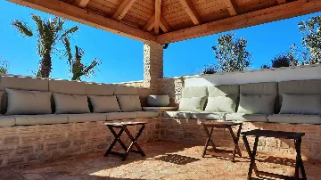 Stone Villa with Infinity Pool & Sea View in Hvar