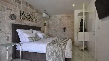 Stone Villa with Infinity Pool & Sea View in Hvar