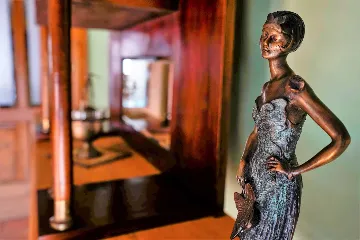 Traditional Villa in Sumartin (Sleeps 8)