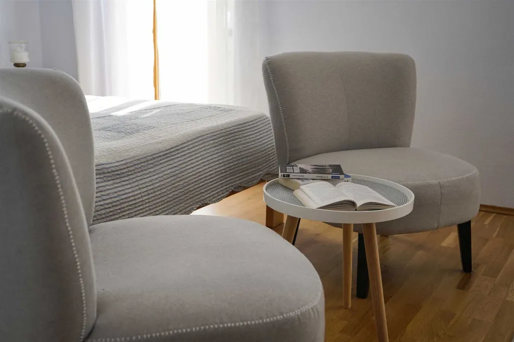 Traditional Villa in Sumartin (Sleeps 8)