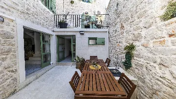 Stone Villa in Murter for Up to 14 Guests