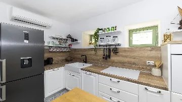 Stone Villa in Murter for Up to 14 Guests