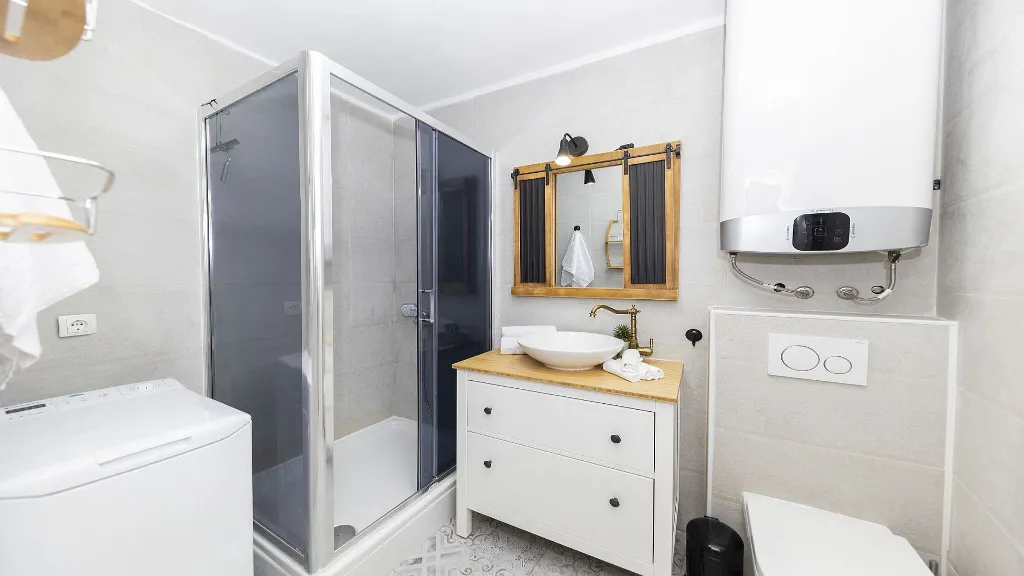 Stone Villa in Murter for Up to 14 Guests
