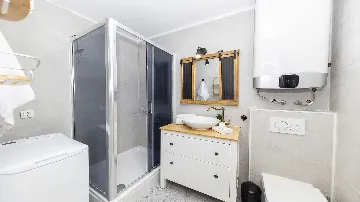 Stone Villa in Murter for Up to 14 Guests