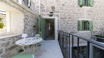 Stone Villa in Murter for Up to 14 Guests