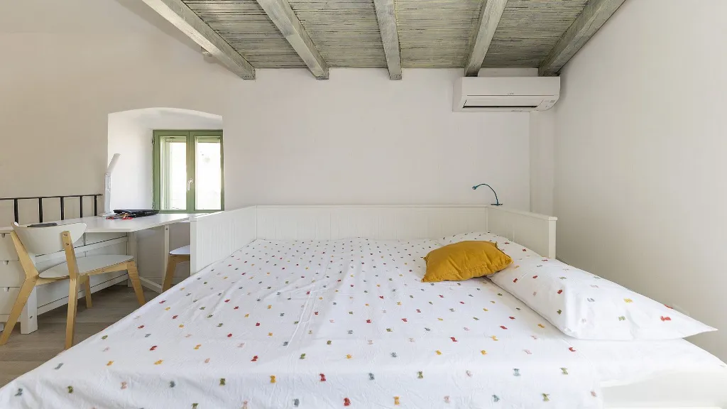 Stone Villa in Murter for Up to 14 Guests