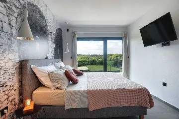 3-Bedroom Villa with Pool in Pula