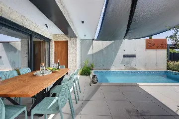 3-Bedroom Villa with Pool in Pula