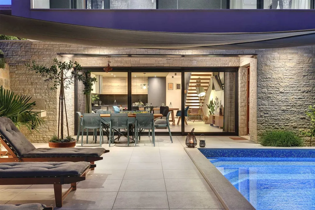 3-Bedroom Villa with Pool in Pula