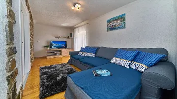 2-Bedroom Villa in Šolta with Private Jacuzzi