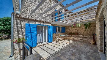 2-Bedroom Villa in Šolta with Private Jacuzzi