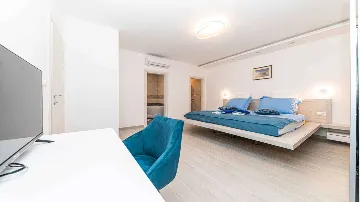 Seget Gornji Villa with Pool & View of Trogir