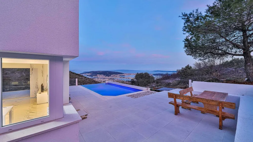 Seget Gornji Villa with Pool & View of Trogir