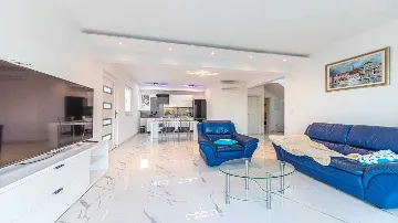 Seget Gornji Villa with Pool & View of Trogir