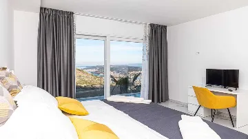 Seget Gornji Villa with Pool & View of Trogir