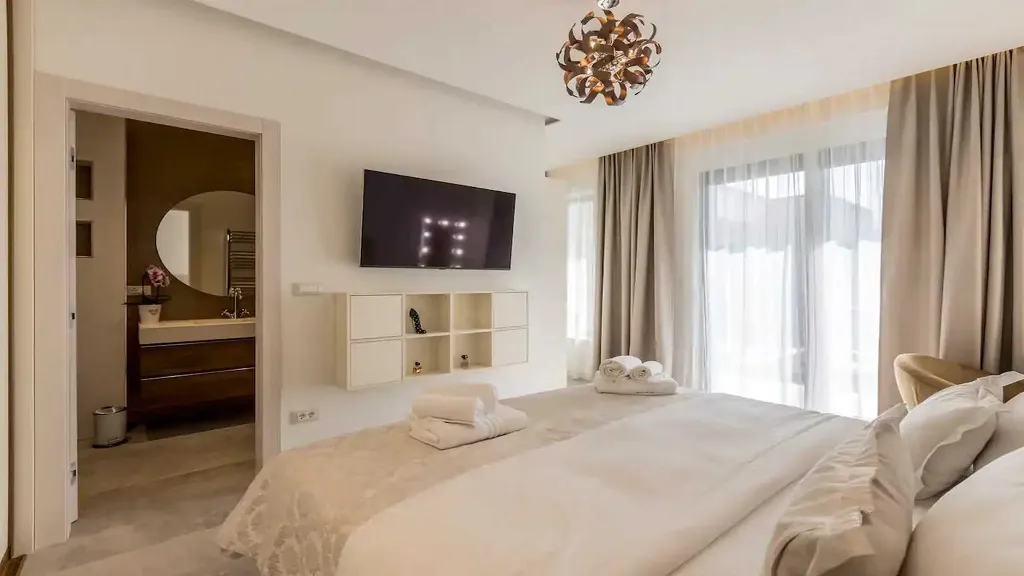 Villa in Kaštel Novi for 7 Guests