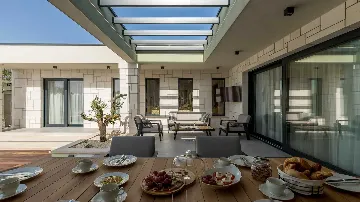 Villa in Kaštel Novi for 7 Guests