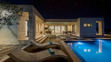 Villa in Kaštel Novi for 7 Guests