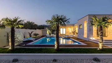 Villa in Kaštel Novi for 7 Guests