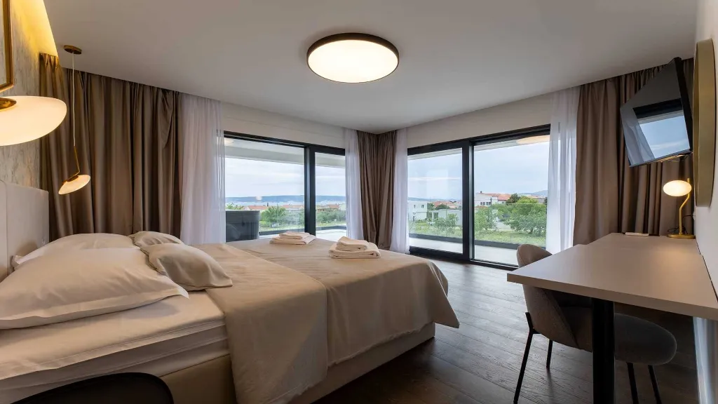 Kaštel Stari Villa for Up to 10 Guests with Pool
