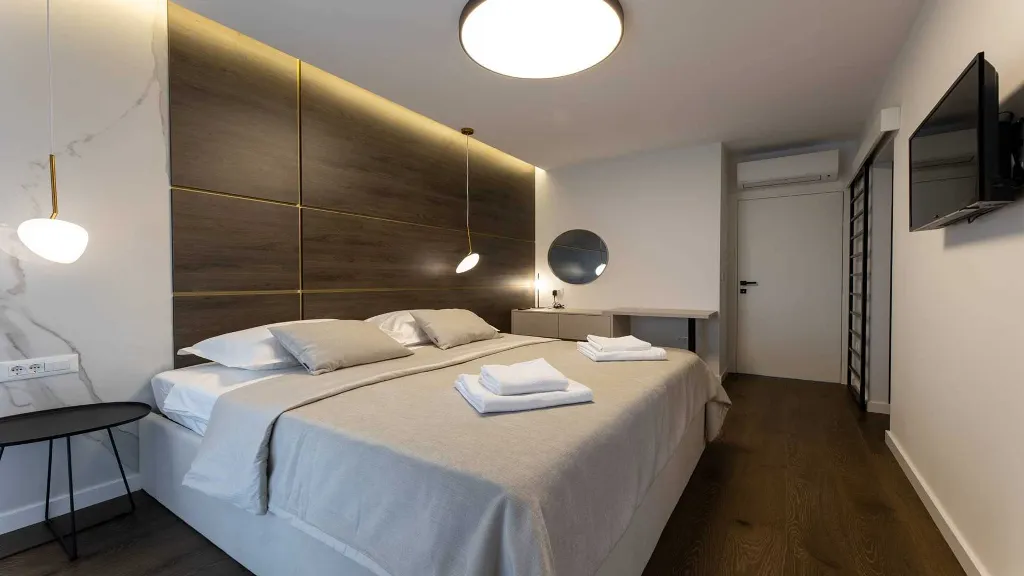 Kaštel Stari Villa for Up to 10 Guests with Pool