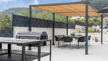 Kaštel Stari Villa for Up to 10 Guests with Pool