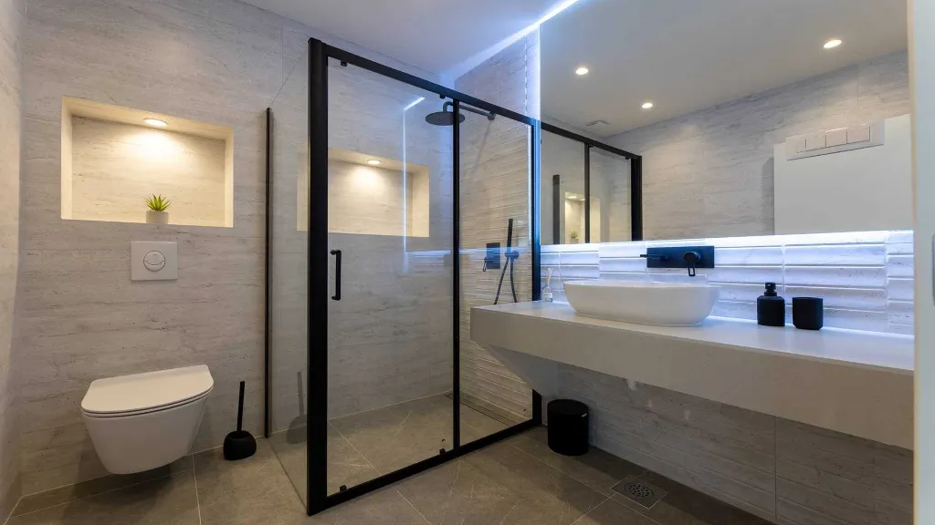 Kaštel Stari Villa for Up to 10 Guests with Pool