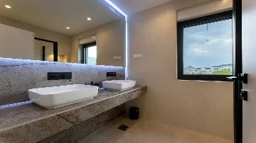 Kaštel Stari Villa for Up to 10 Guests with Pool