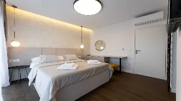 Kaštel Stari Villa for Up to 10 Guests with Pool