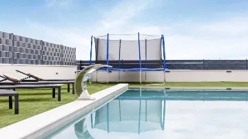 Kaštel Stari Villa for Up to 10 Guests with Pool