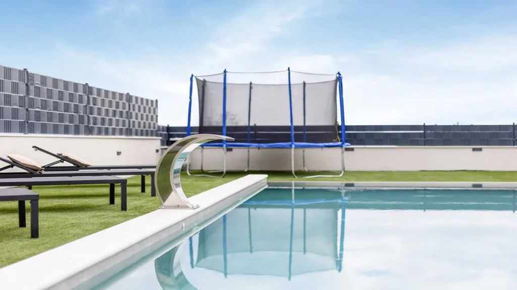 Kaštel Stari Villa for Up to 10 Guests with Pool