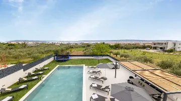 Kaštel Stari Villa for Up to 10 Guests with Pool