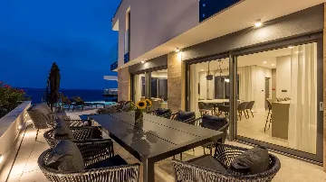 3-Bedroom Modern Villa in Pijavičino with Sea Views