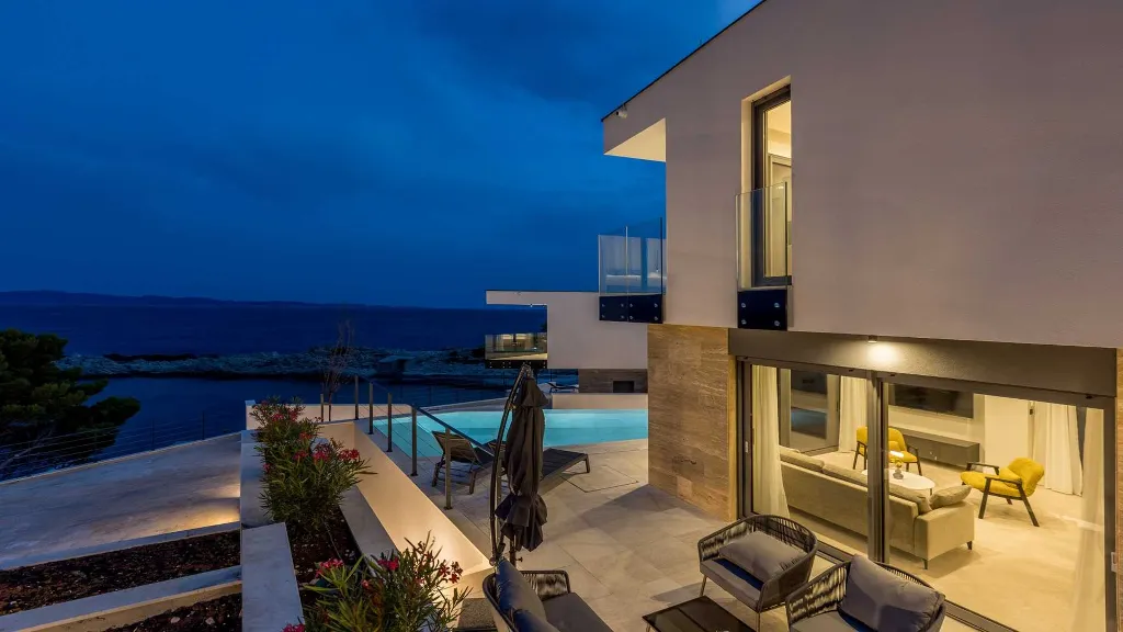 3-Bedroom Modern Villa in Pijavičino with Sea Views
