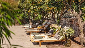 4-Bedroom Villa in Molunat (Sleeps 8)