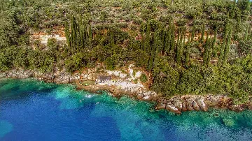 4-Bedroom Villa in Molunat (Sleeps 8)