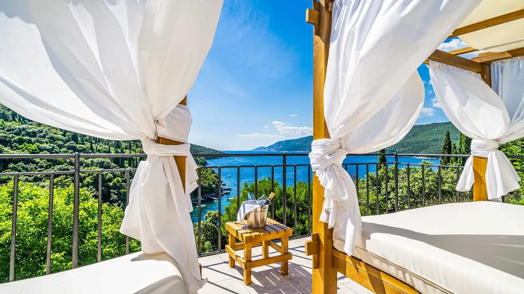 4-Bedroom Villa in Molunat (Sleeps 8)