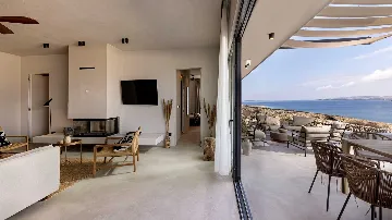 4-Bedroom Villa in Povljana for Up to 10 Guests