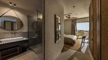 4-Bedroom Villa in Povljana for Up to 10 Guests