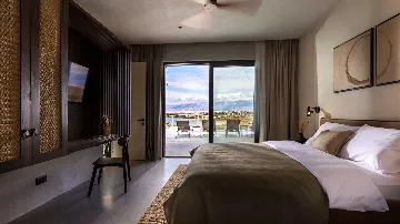 4-Bedroom Villa in Povljana for Up to 8 Guests