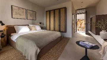 4-Bedroom Villa in Povljana for Up to 8 Guests