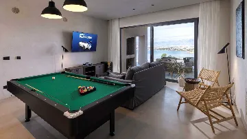 4-Bedroom Villa in Povljana for Up to 8 Guests