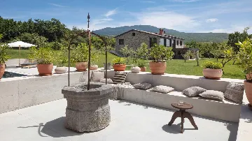 4-Bedroom Villa in Boljun for Up to 8 Guests