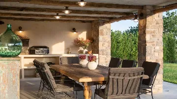 4-Bedroom Villa in Boljun for Up to 8 Guests