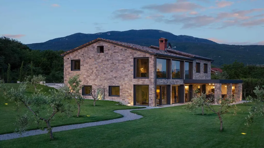 4-Bedroom Villa in Boljun for Up to 8 Guests