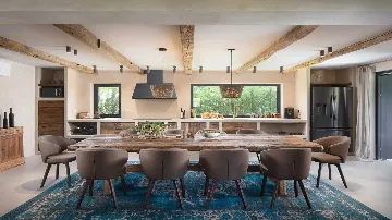 4-Bedroom Villa in Boljun for Up to 8 Guests