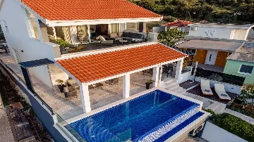 3-Bedroom Villa in Ražanj for Up to 8 Guests