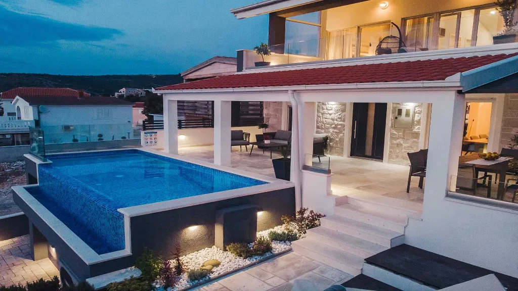 3-Bedroom Villa in Ražanj for Up to 8 Guests