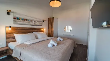 3-Bedroom Villa in Ražanj for Up to 8 Guests