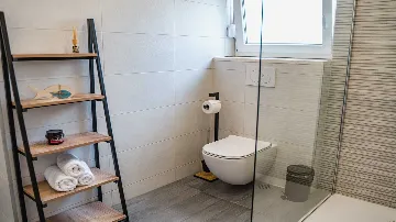 3-Bedroom Villa in Ražanj for Up to 8 Guests